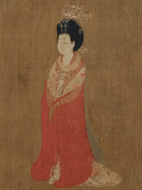 Unveiling Tang Dynasty Fashion Through Court Ladies Adorning Their Hair with Flowers-3