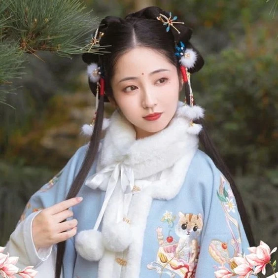 How to Put Together a Hanfu-Inspired Outfit Without Hanfu-13