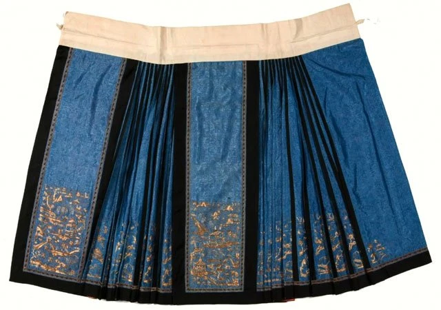 How to Wear Hanfu (9) – Ming Dynasty Ma Mian Skirt-18