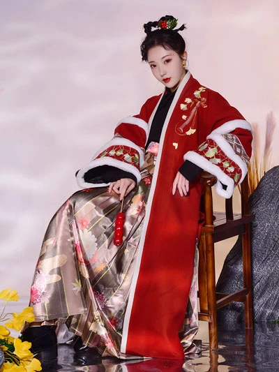 10 Must-have Hanfu Warm Long Beizi for Winter-30