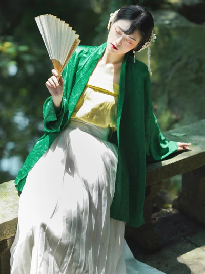 How to Choose Green Hanfu Clothing for Your Spring-7