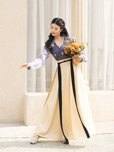 8 Different Styles of Tang Style Hanfu for Girls-30