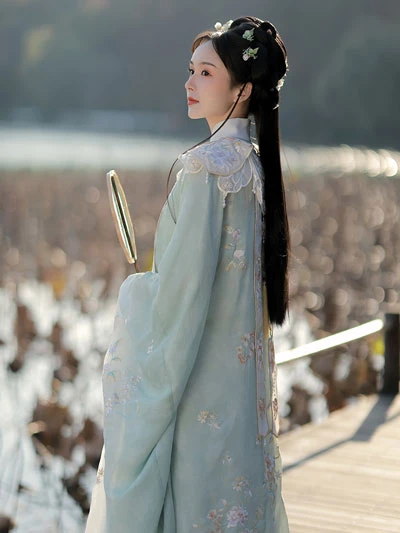 Flowers to Highlight Your Spring Hanfu Attire-16