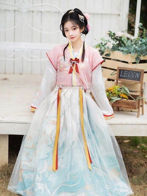 8 Different Styles of Tang Style Hanfu for Girls-7