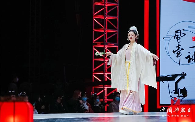 Live photos of Chinese National Costume Day on December 5-10