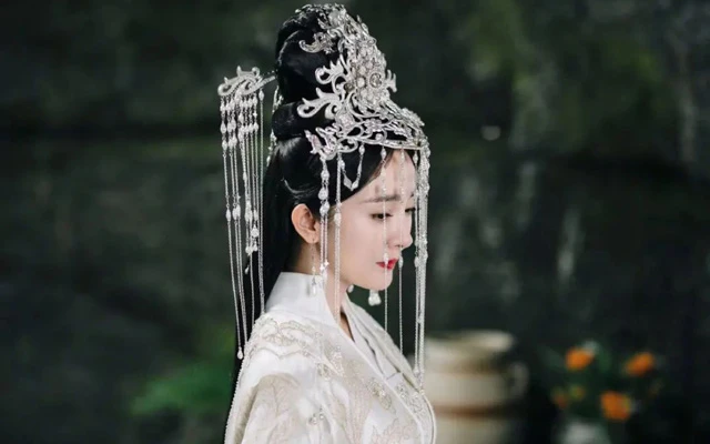 3 Types of Wedding Dresses in Costume Dramas-23