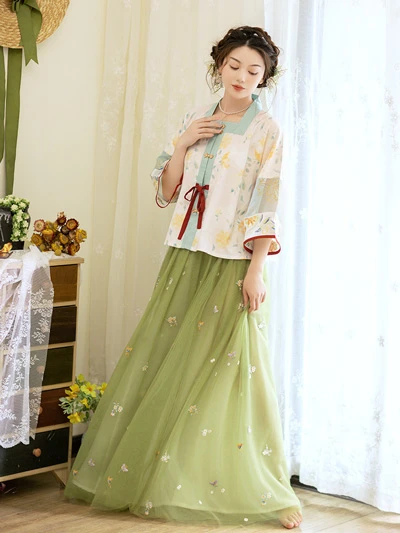 10 Gorgeous Green Hanfu Set for Summer-6