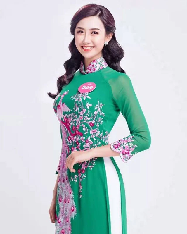 The 5 Most Popular Styles of Oriental Dress & Clothing - Asian Robe-10