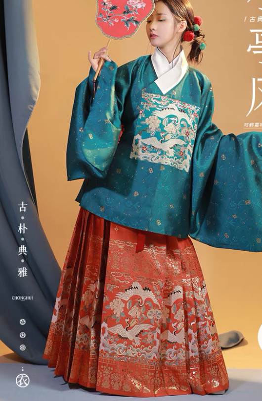 How to Wear Hanfu When It’s Hot