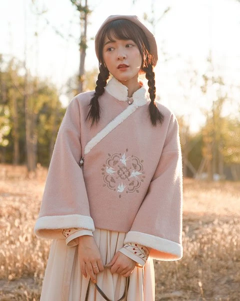 How to Choose Modern Hanfu Style for a Date?-3