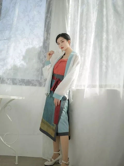 4 Beauty Chinese Girl Costume for Beginners | Song Style Hanfu-3