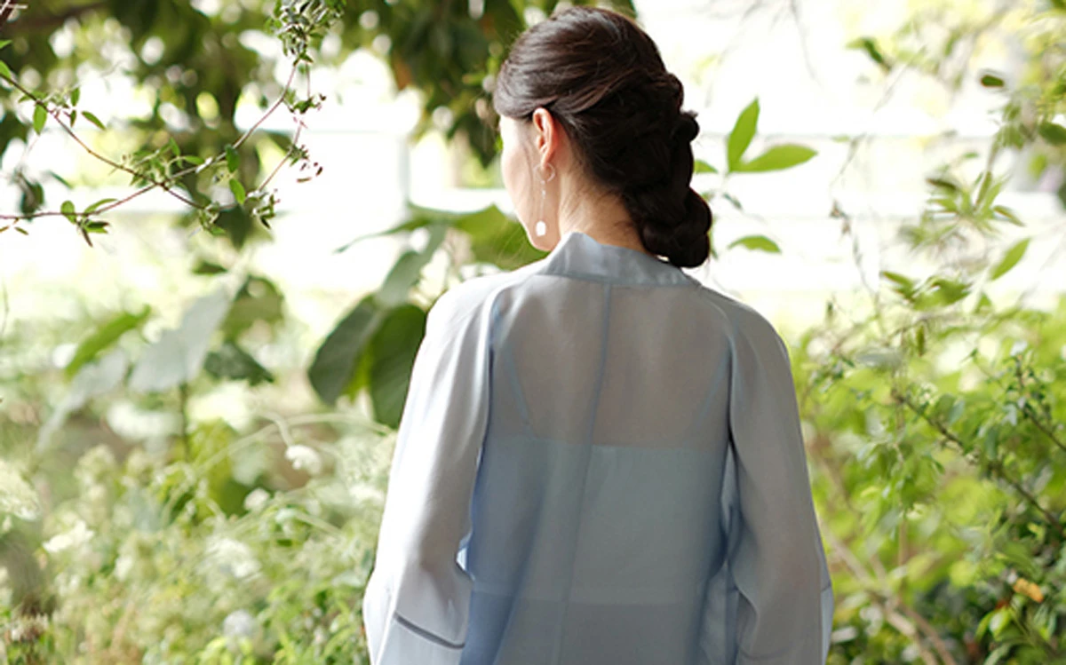 Hanfu Fashionization and Unique Tailoring System: Traditional Craftsmanship Meets Modernist-2