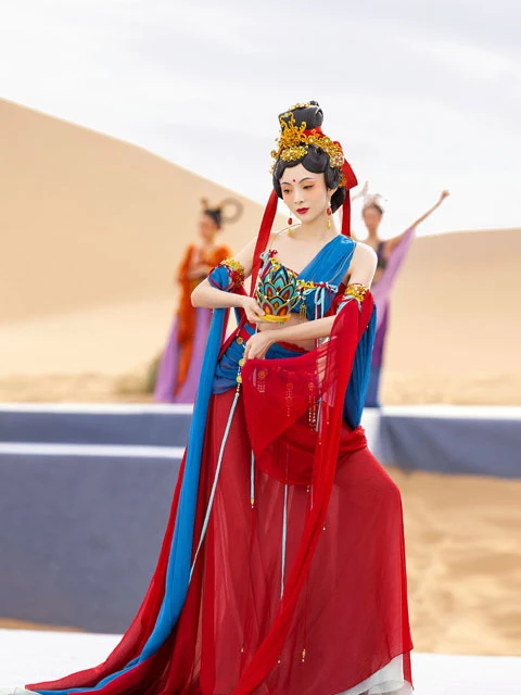 Dunhuang Style Costume Show in the Desert Grand Opening-7