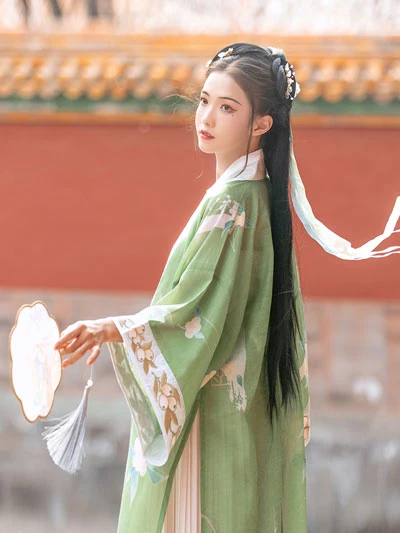 Early Summer Hanfu Dressing Guide for Girls-5