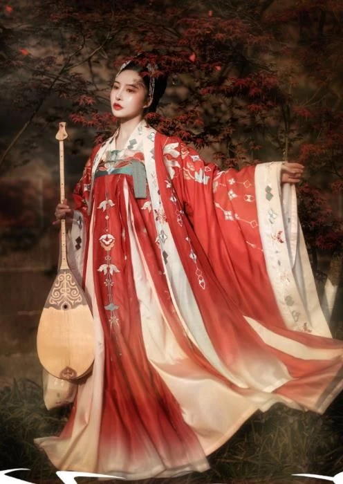 Recognizing Iconic Hanfu Styles From 6 Key Dynasties-6