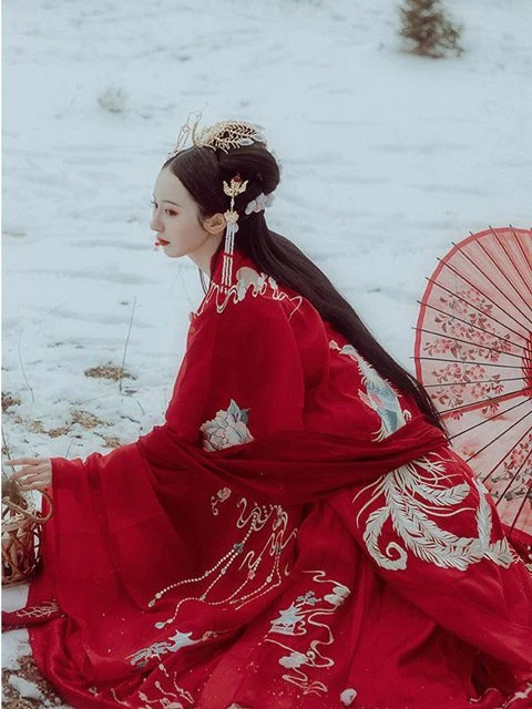 12 Most Beautiful Traditional Chinese Wedding Dresses-15