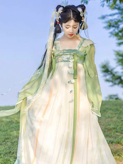 How to Keep Chest-High Hanfu from Falling-9