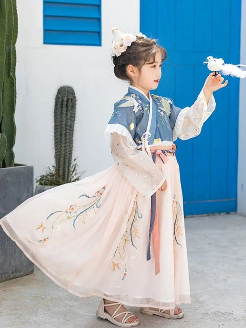 How to Choose One Genuine Chinese Costumes for Children?-33