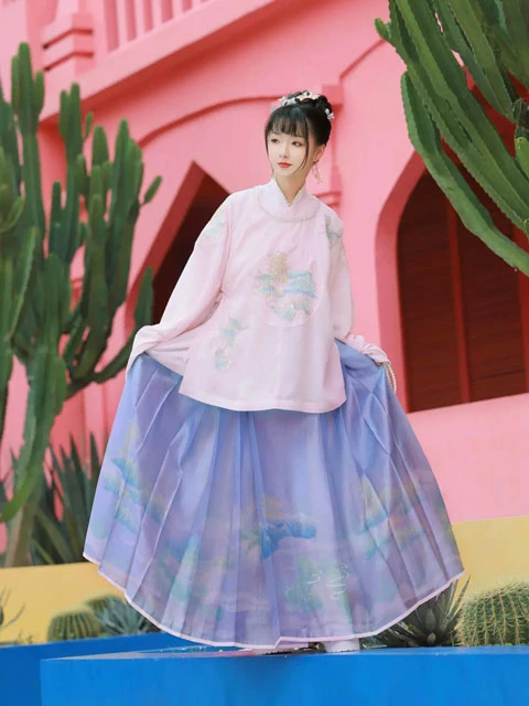 8 Examples of Common Fabrics Used in Hanfu Making-18