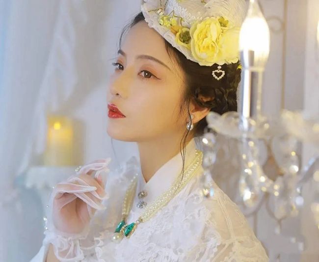 Combination of Traditional Hanfu and Western Elements 2020-8