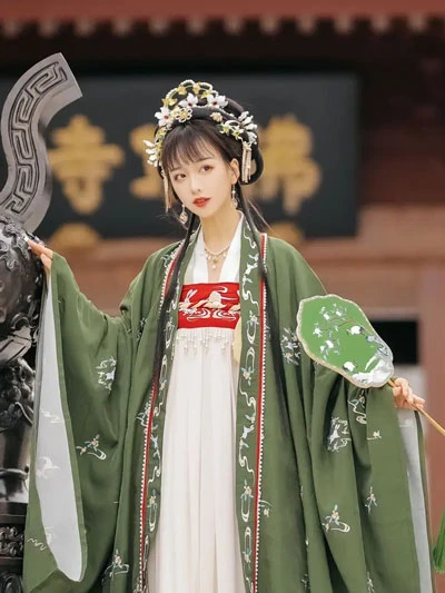 Flowers to Highlight Your Spring Hanfu Attire-31