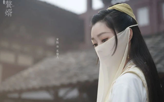 Song Yi Surprised Everyone Again! With Her Stunning Ancient Costume Look-17