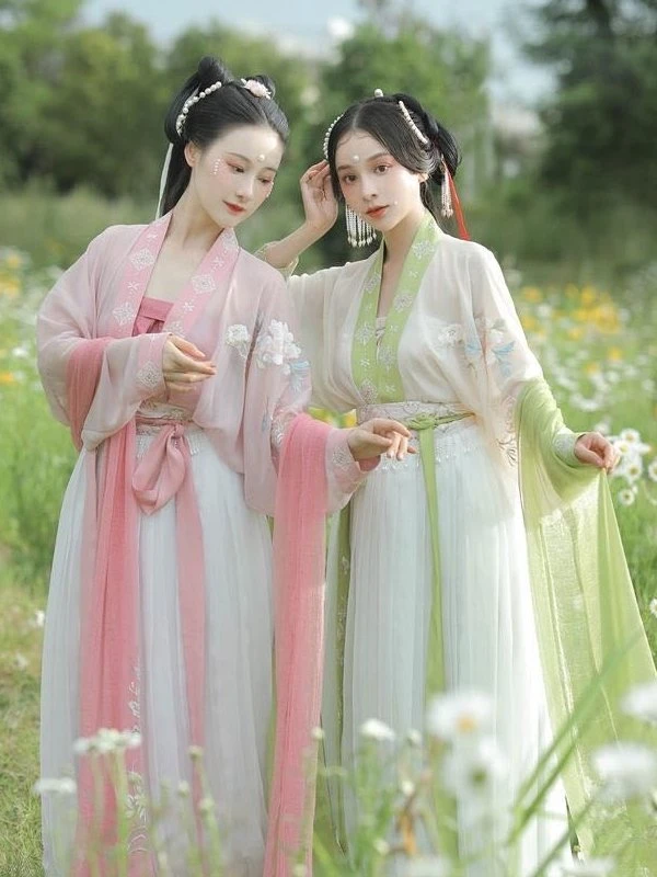 Which Attractive Girl's Chinese Tunic is Worth Buying?-10