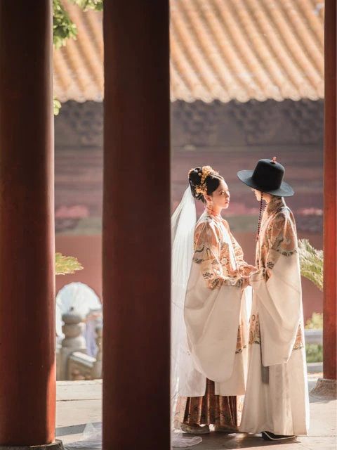 Changes in Ancient Chinese Women's Hanfu Clothing-4