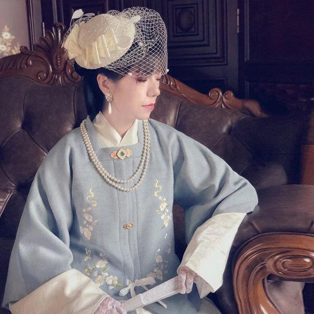 How to Choose Modern Hanfu Style for a Date?-19