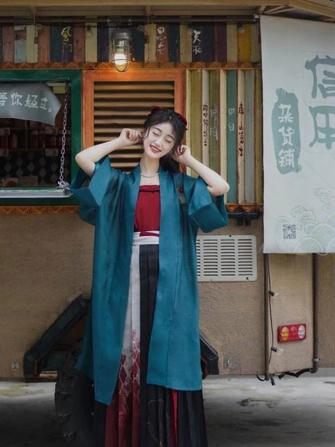 3 Fashion Modern Hanfu Look for Your Everyday Wear-3