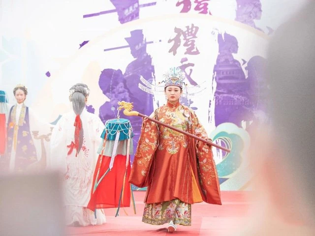 2020 Li Yi Hua Xia Hanfu Supermodel Competition-19