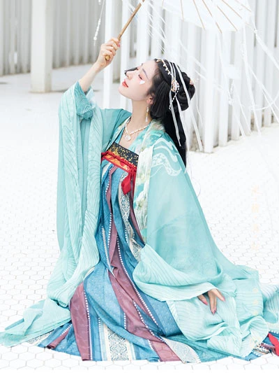 8 Latest Summer Hanfu Dressing Inspiration for Female-14