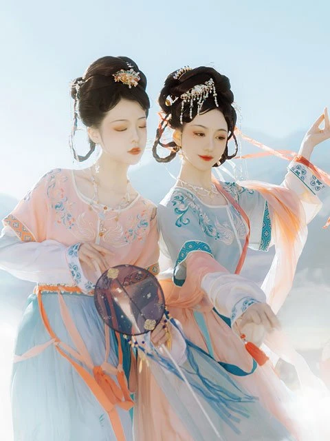 Ancient Chinese Fashion: Historical Prototype of Hanfu Style-14