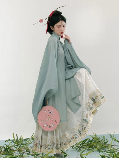 Early Summer Hanfu Dressing Guide for Girls-13