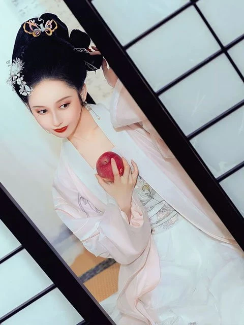 3 Basic Elements of Classical Hanfu Makeup-8