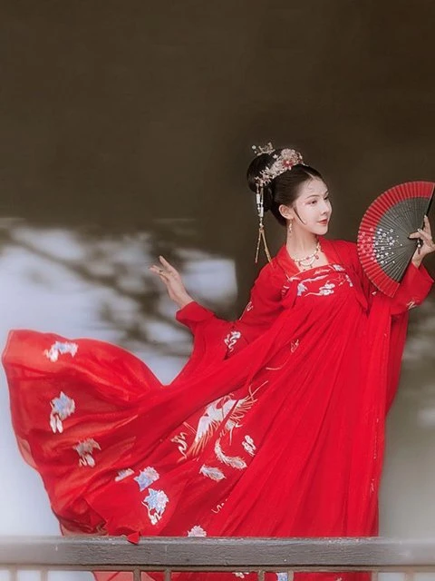 12 Most Beautiful Traditional Chinese Wedding Dresses-19