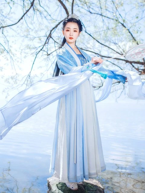 How Beautiful is Blue Hanfu in Traditional Chinese Hanfu?-29