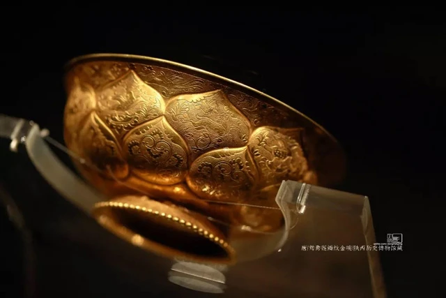 Museum Photographer - Recording the Millennium Beauty of Chinese Cultural Artifacts-12