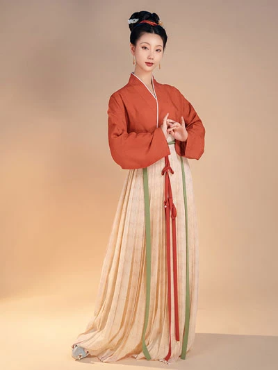 The Integration of Artifacts and Hanfu – [2]-5