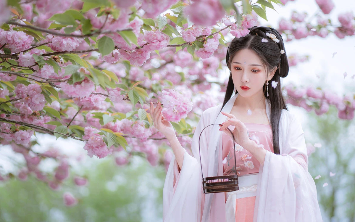 Discovering Ancient China's Spring Excursion: Traditions and Customs-1