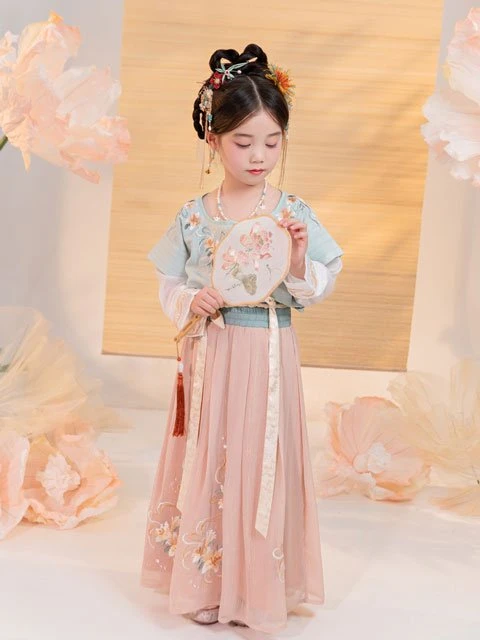 How to Choose One Genuine Chinese Costumes for Children?-19