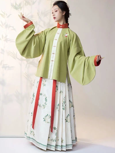 The Most Iconic Hanfu Outfits to Wear for Chinese New Year-7