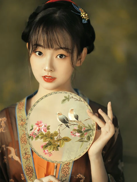 How to Bring Elements of Hanfu into Daily Wear-7