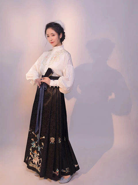 4 Unique Hanfu Inspired Suit for Everyday Wear-13