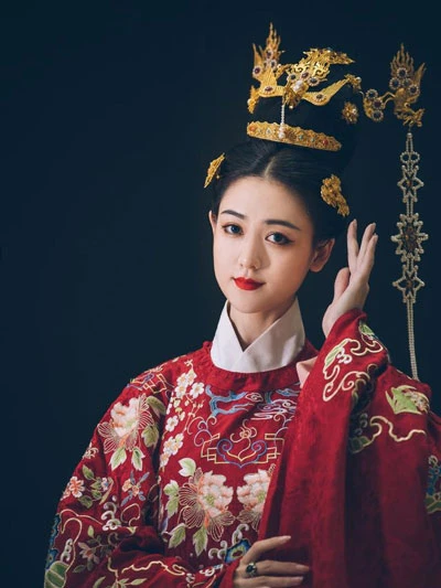 Chinese Formal Dress: Gorgeous Style Hanfu for Female-1