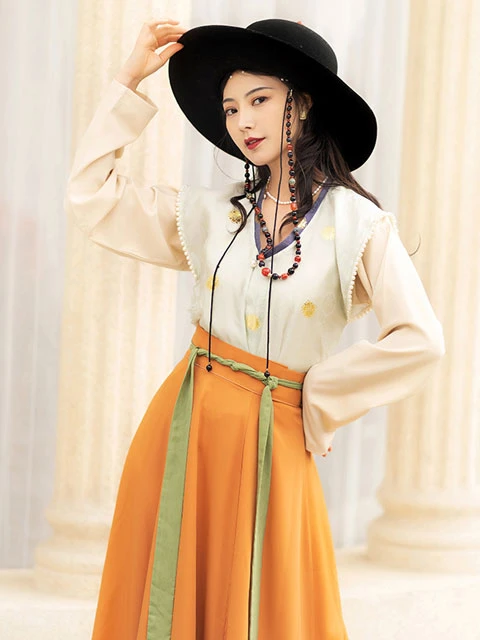 8 Different Styles of Tang Style Hanfu for Girls-33