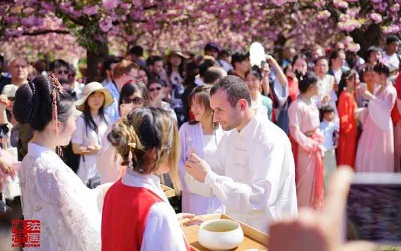 A Hanfu Festival in France-3