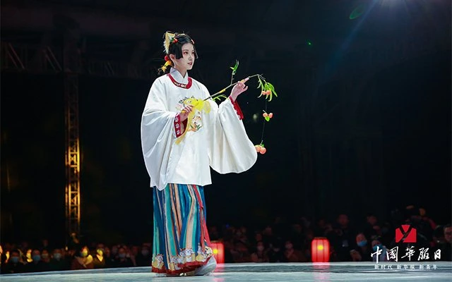 Live photos of Chinese National Costume Day on December 5-34