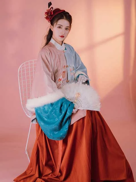 Chinese Fashion - Wear Hanfu with Auspicious Patterns-9