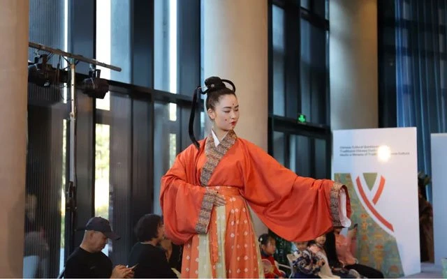 Hanfu Show: Guan · Guocui - Chinese Traditional Costumes-4